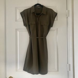 Olive EXPRESS Button Down Dress (M)
